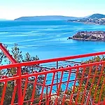 Amazing View * Podstrana